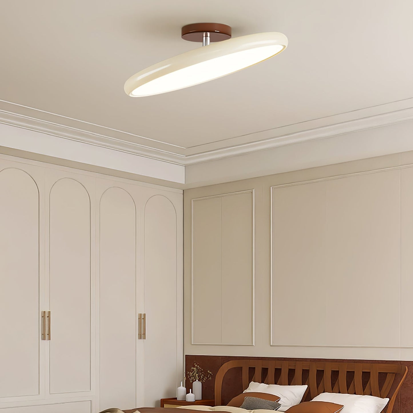 Adjustable Modern Ceiling Light Fixture for Versatile Home Illumination