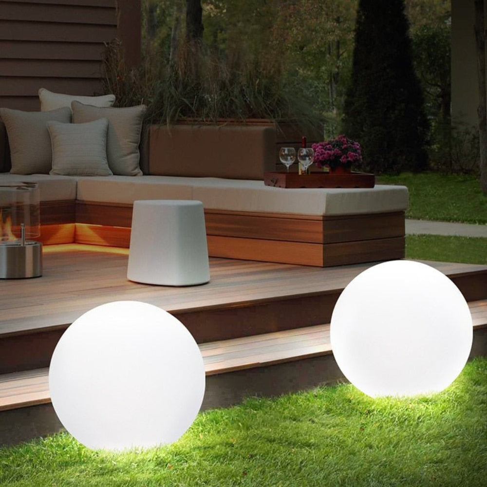 Outdoor Waterproof LED Globe Light for Garden and Patio Decor