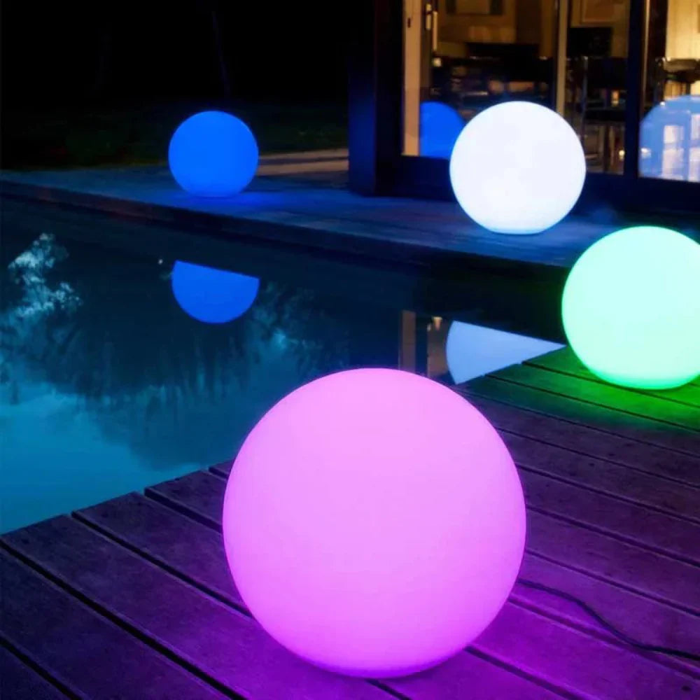 Outdoor Waterproof LED Globe Light for Garden and Patio Decor